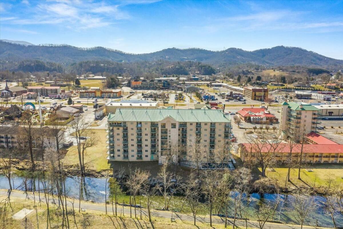 River Place Condos #102 2Bd Pigeon Forge Exterior photo